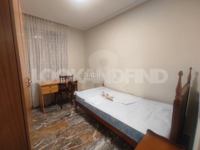 Foto b43f29a5-087f-4374-aa3b-db338bb26b16. Flat in paseo de los madroños 5 in Garrido Norte Salamanca