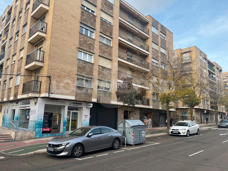 Foto d7d5f6f2-4345-475e-9f3d-ef132d7a5f6d. Flat in paseo de los madroños 5 in Garrido Norte Salamanca