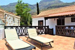 Masía en San Bartolomé Interior. Tres casas rústica en una, con 2 terrazas y un terreno de cultiv