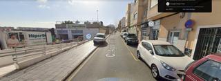 Aparcament cotxe  Calle agustina de aragon. Vendemos plaza de garaje en schaman  las rehoyas