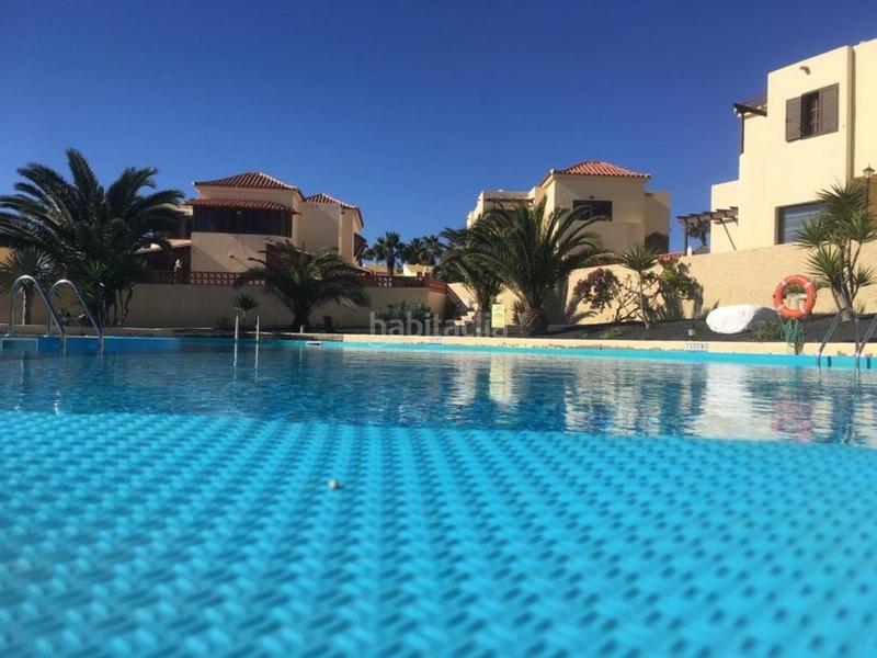 Foto 74988ef6-bf17-46a7-994c-b594e6cf2926. Dúplex amb aparcament piscina a Caleta de Fuste Antigua