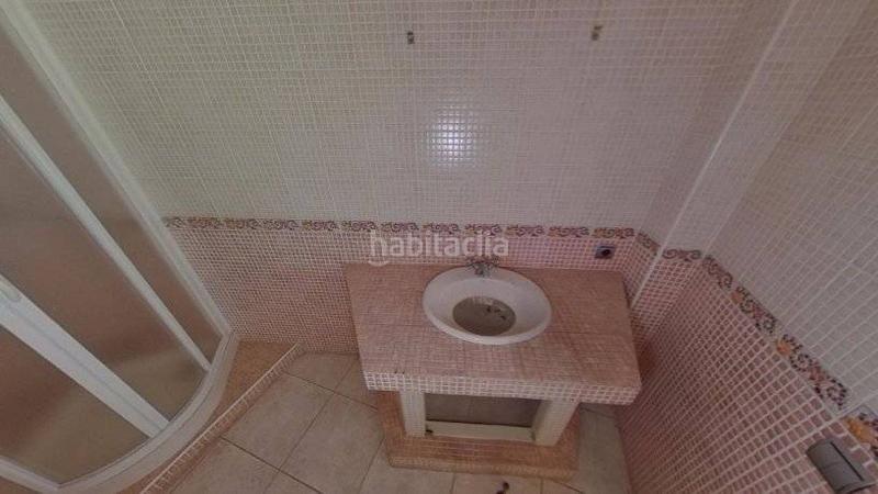 Foto cef27a39-a4bc-4261-a273-29a13e6aacbf. Local comercial a Jinamar Telde