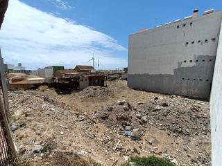 Terreny residencial a Arminda 3. Vendemos parcela urbana en el calero telde de 231m2 ó 563 m2 ó 7