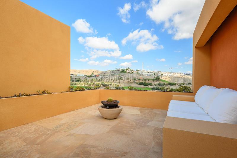 Foto 744b13a2-2efa-4ade-a14d-b87c0d5e51c4. Chalet avec chauffage parking piscine dans Salobre Golf San Bartolomé de Tirajana