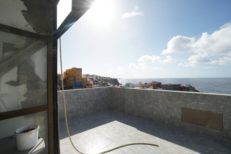 Foto 043929dc-4b05-4c24-b416-302c6ab98344. Casa  en primera línea de mar en Santa María de Guía de Gran Canaria