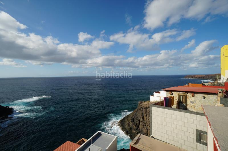 Foto fe49d72b-dc32-45c3-8c2a-480416854c07. Casa  en primera línea de mar en Santa María de Guía de Gran Canaria
