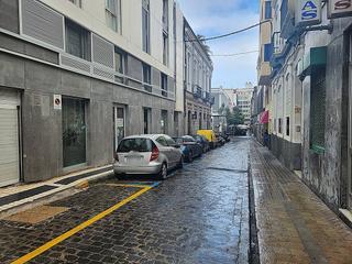 Business premise in Calle domingo j navarro 20. Amplio local comercial en domingo j. navarro, 20  triana