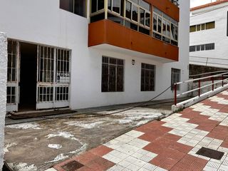 Local Comercial a Toscal el 32. Luminoso, diafano y bien comunicado