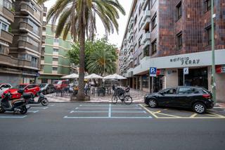 Appartamento  Calle obispo rabadan. !amplio y  luminoso piso  cerca de triana