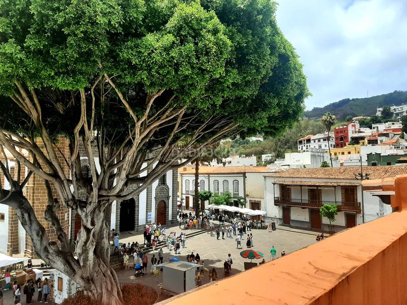 Foto 0c1a4b56-70d9-460a-8e8a-9d2d47a87cf1. Edifici a Teror pueblo Teror