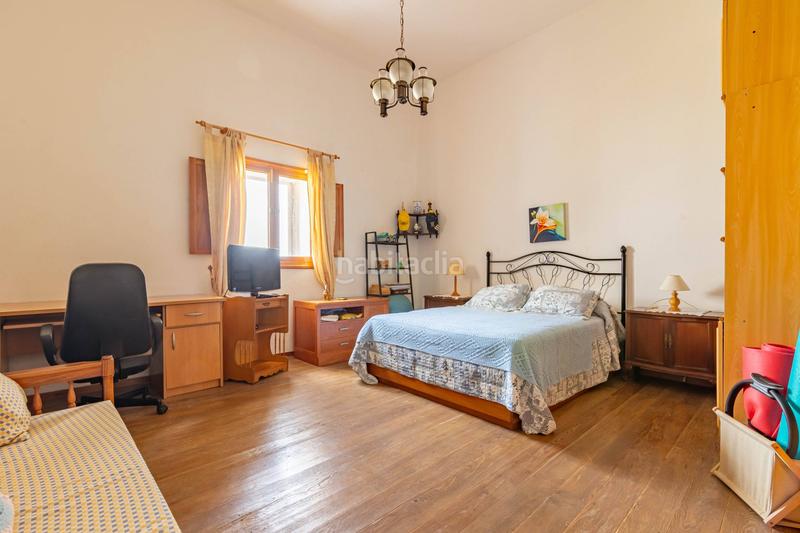 Foto a56b78e7-400d-4f85-a1b6-d4f796b75616. Xalet amb calefacció aparcament piscina a Arucas casco Arucas