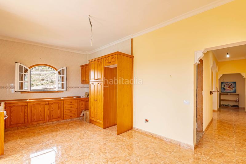 Foto cafdd7e8-68fa-4e8a-bc22-87eae6ec67e3. Xalet amb calefacció aparcament piscina a Arucas casco Arucas