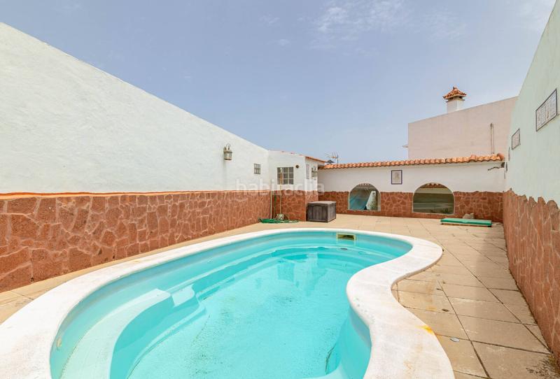 Foto e299ab4b-6c14-4492-9505-323055259db9. Xalet amb calefacció aparcament piscina a Arucas casco Arucas