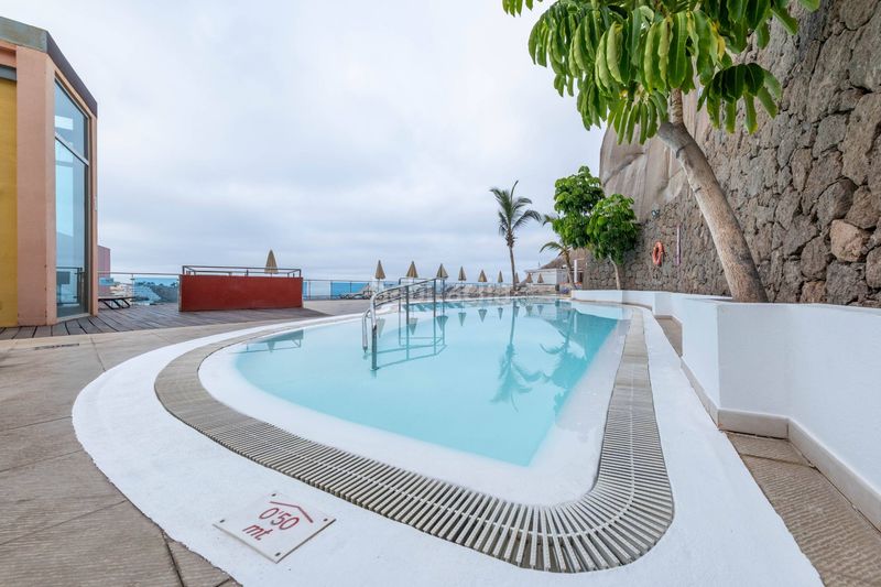 Foto ed6b654d-e21d-4146-ba82-e803478bf21e. Edifici a Puerto Rico Mogán