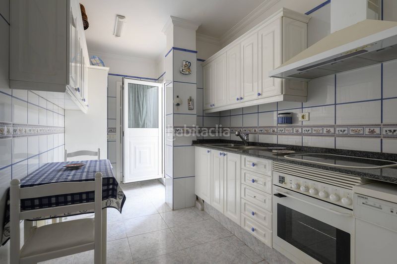 Foto 75afa3dd-45b4-44d0-87b0-33dc25a26950. Edifici a calle calle principal 66 a Vega de San Mateo