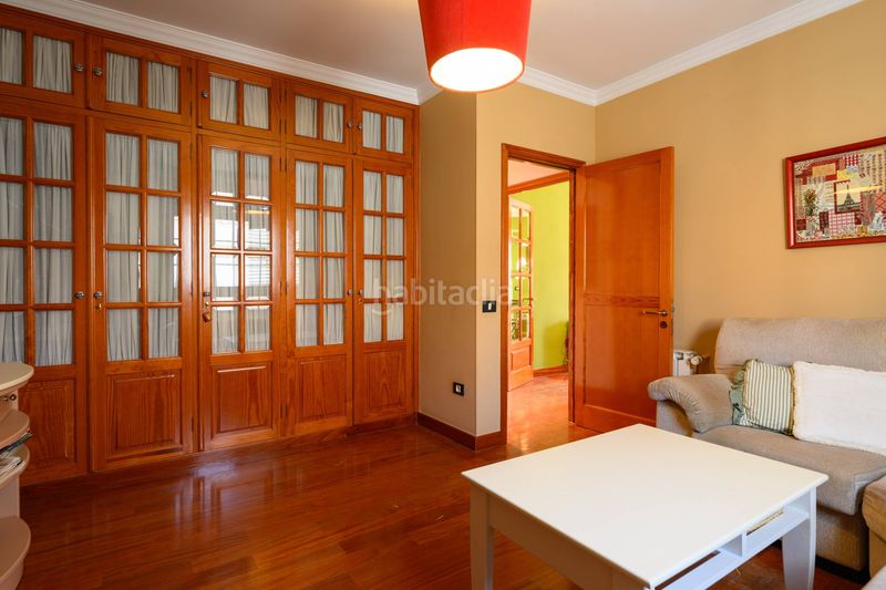Foto bc90ce04-8bb5-4b34-9b2c-3d6d26f9358c. Edifici a calle calle principal 66 a Vega de San Mateo