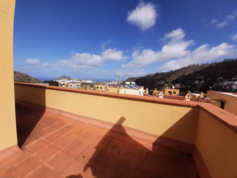 Foto 4b4d3616-b75d-4235-95fe-3d4100bdf749. Chalet con riscaldamento parcheggio in Los Portales - Visvique Arucas