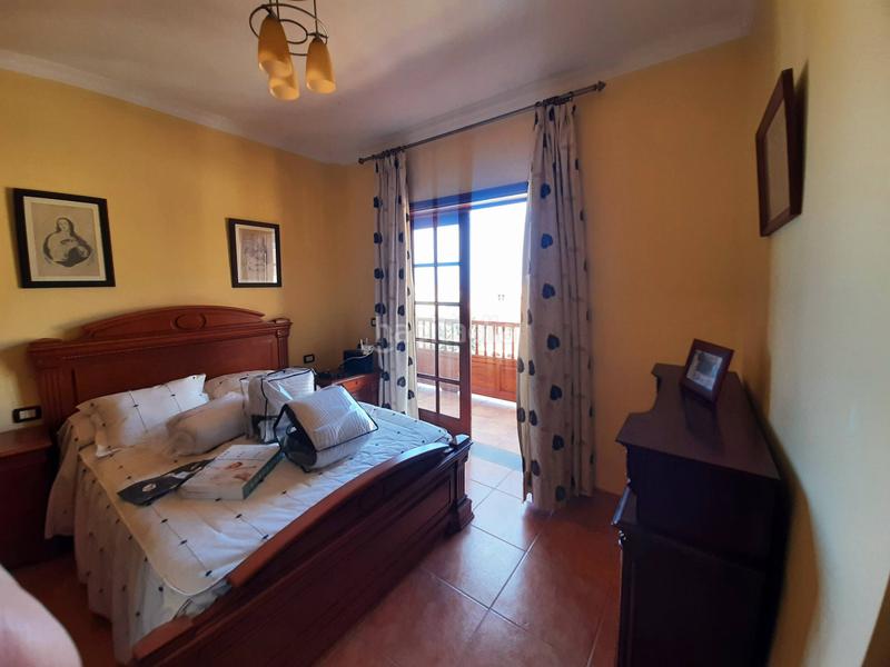 Foto bf6a5efe-e50c-47c0-812d-6cbd26d865d2. Chalet con riscaldamento parcheggio in Los Portales - Visvique Arucas