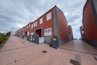Casa  Calle bentaguaire. Dúplex en caserones  telde