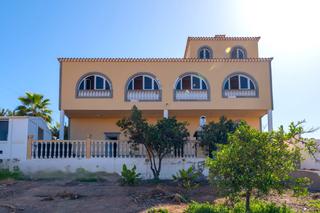 Xalet a El Salobre. Casa a la venta en el salobre