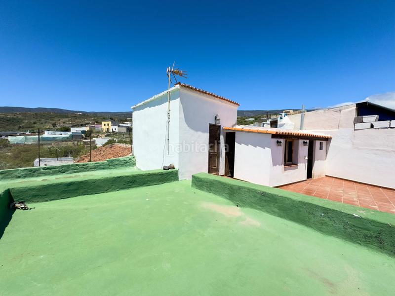 Foto 6effcee7-d355-43cf-a85c-4a4fbbb87681. Masía venta de casa y terreno calle morras vistas en Fasnia