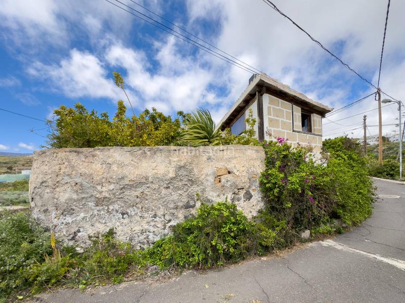 Foto 891d6f5d-4d36-48c3-ae4b-309663b2c9af. Masía venta de casa y terreno calle morras vistas en Fasnia