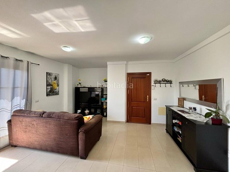 Foto 22bc6cae-d3bf-4c88-ba38-1929c41449c9. Pis a calle de juan pablo ii 39 a Arafo