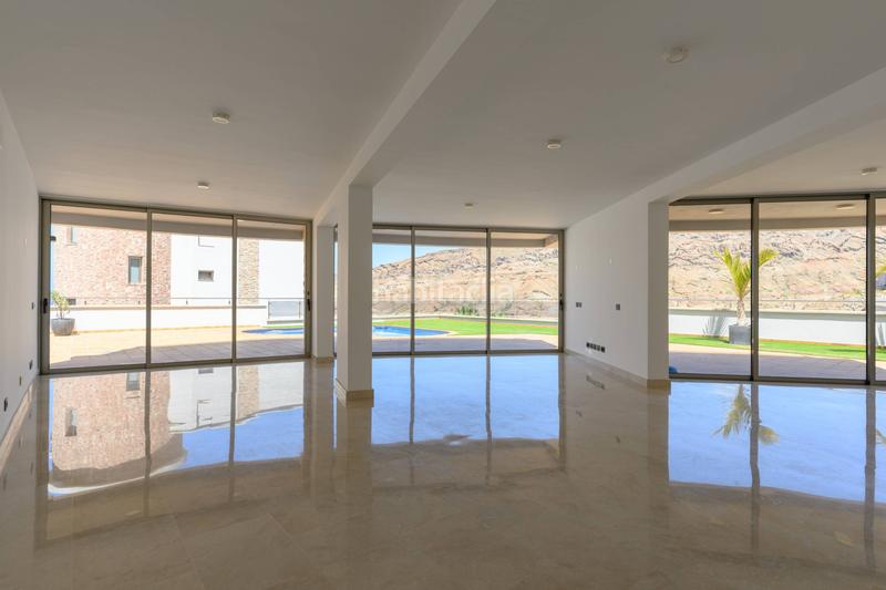 Foto ea566d23-23cd-45d4-8fd9-9cf098a7d518. Chalet en avenida avenida lechugal 50 en venta villa de lujo en tauro en Mogán