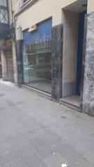 Local commercial à Calle fernandez del campo 14. Local lonja en venta en fernández del campo