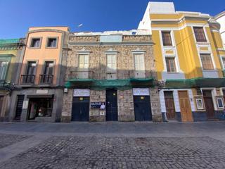 Édifice à Calle mendizabal 32. Local con gran potencial para restaurante en vegueta