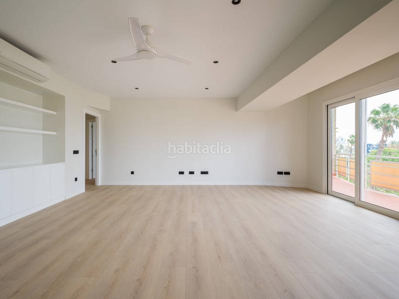 Foto 2da3fd3f-89ac-4824-8d66-7e58fbb4b0b5. Appartamento in calle leon y castillo 320 in Santa Catalina - Canteras Palmas de Gran Canaria (Las)