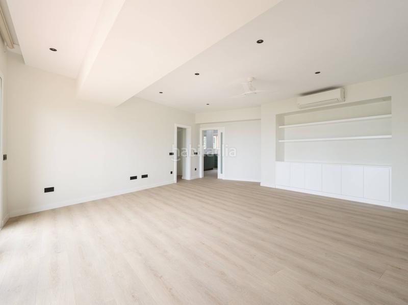 Foto 4a0d04d8-ea09-4201-8ac1-469916a98e7c. Appartamento in calle leon y castillo 320 in Santa Catalina - Canteras Palmas de Gran Canaria (Las)