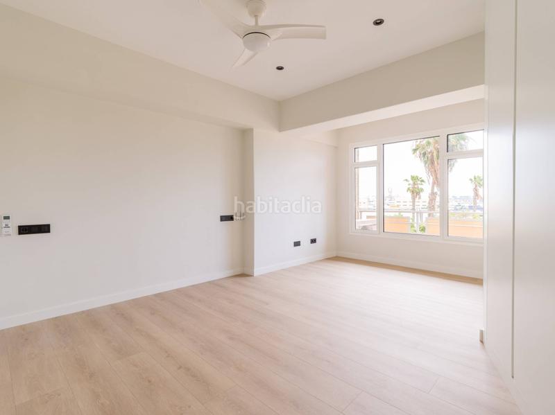 Foto 655991d0-fc23-4310-9bd9-bad6b154ae27. Appartamento in calle leon y castillo 320 in Santa Catalina - Canteras Palmas de Gran Canaria (Las)