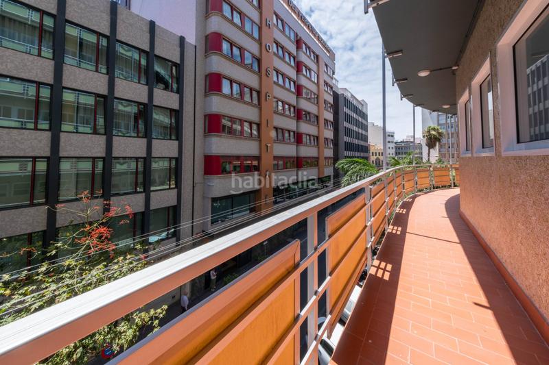 Foto 8c729ae7-b915-4fc9-a9f5-b18a79347482. Appartamento in calle leon y castillo 320 in Santa Catalina - Canteras Palmas de Gran Canaria (Las)