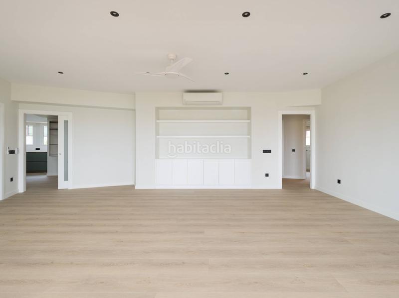 Foto c2e7d0cb-d9ef-427d-bf15-139d00fd7998. Appartamento in calle leon y castillo 320 in Santa Catalina - Canteras Palmas de Gran Canaria (Las)