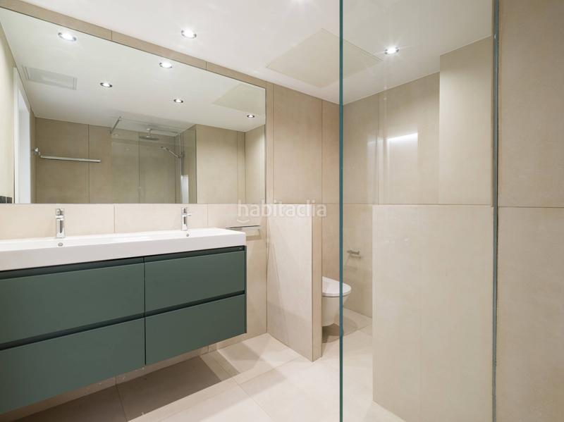 Foto de300766-5fe6-4d19-8f06-4ddd85dc6f6d. Appartamento in calle leon y castillo 320 in Santa Catalina - Canteras Palmas de Gran Canaria (Las)