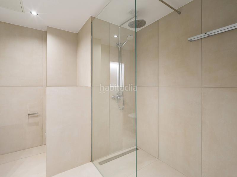 Foto e9421a22-088c-4ef6-b66f-f9371997a734. Appartamento in calle leon y castillo 320 in Santa Catalina - Canteras Palmas de Gran Canaria (Las)