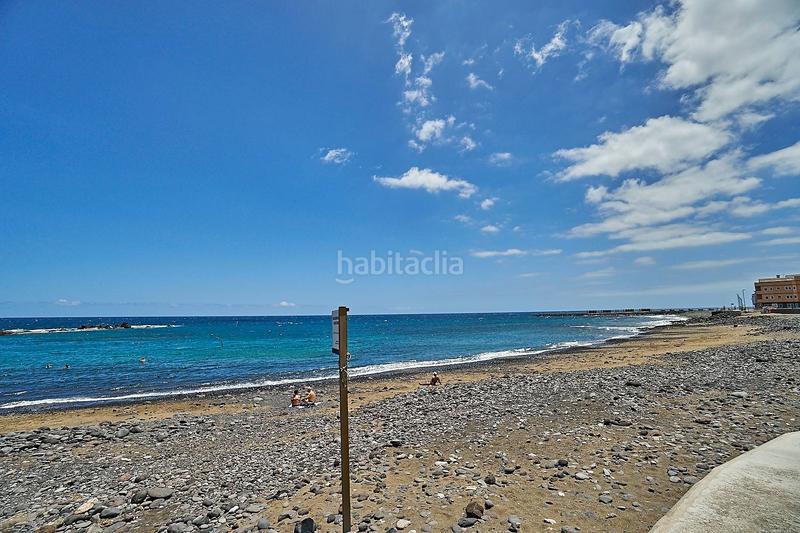 Foto 62074601-b976-4306-a547-512e5cc9a6cb. Casa pareada chalet pareado con terraza y garaje en playa el Burrero en Ingenio