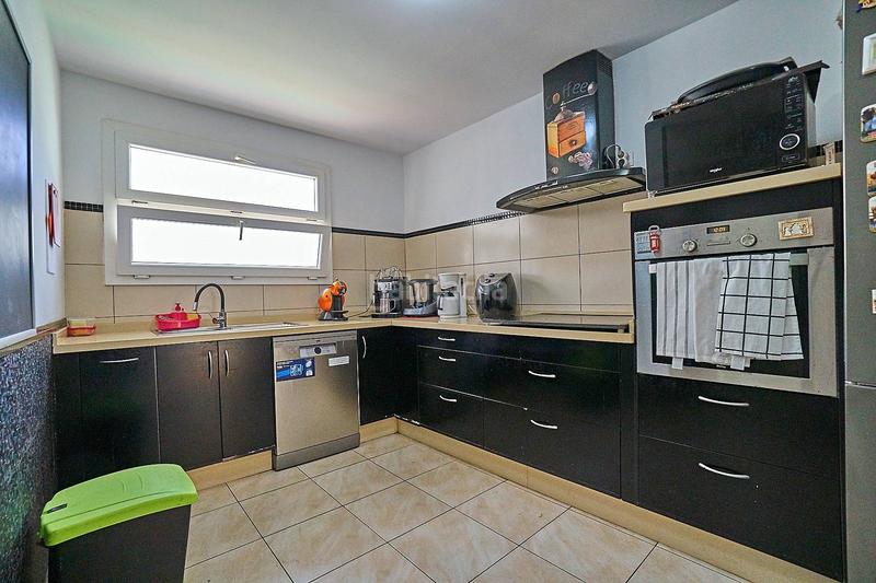 Foto 70d1fa5f-d599-42a1-8640-b2b1cff074c8. Casa pareada chalet pareado con terraza y garaje en playa el Burrero en Ingenio