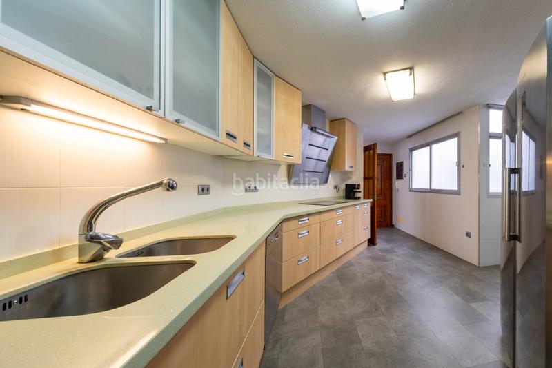 Foto 871230eb-fdc6-4aea-a2a0-9c8423e82750. Ático  en venta con gran terraza en plaza de españa en Palmas de Gran Canaria (Las)