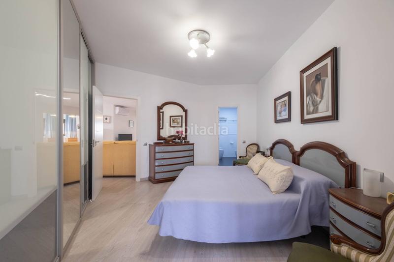 Foto f9b8a52b-39ad-42f5-b9db-4cc12182e20a. Ático  en venta con gran terraza en plaza de españa en Palmas de Gran Canaria (Las)