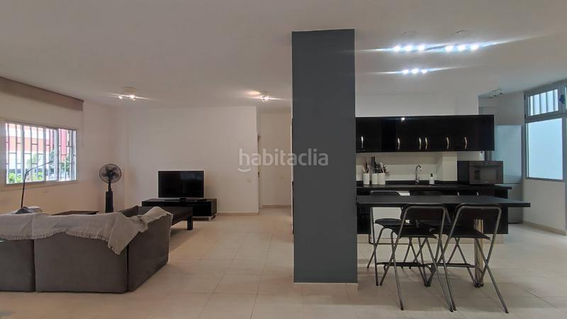 Foto a3eb7212-81c4-4ff0-a285-5cfcaf0825f9. Alquiler piso alquiler de vivienda diáfana con patio privativo en c luis doreste silva, las palmas de gran canaria! en Palmas de Gran Canaria (Las)