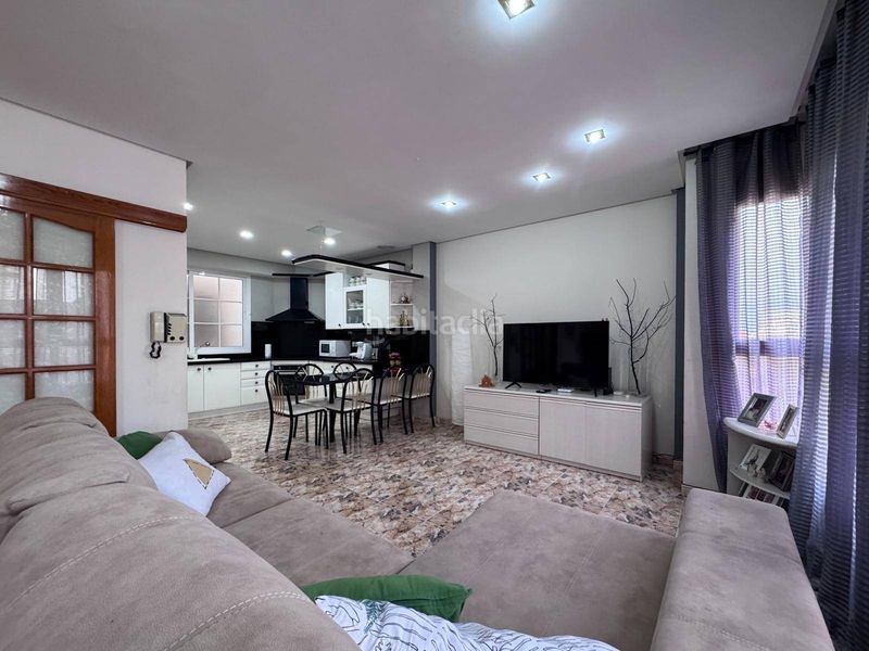 Foto 6f82a192-635c-4833-8321-ac9041f9b4cf. Casa adossada a San Gregorio Telde