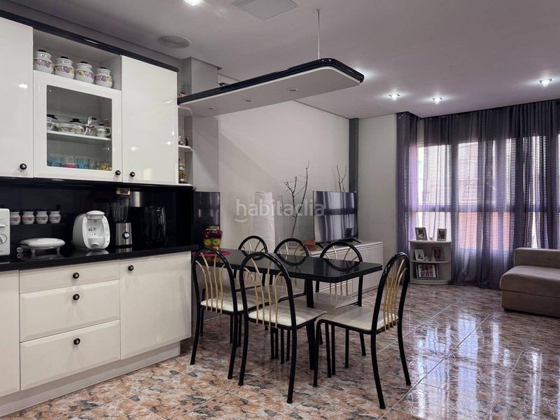 Foto e0aef4d0-9d3d-4659-9b70-206f148734ff. Casa adossada a San Gregorio Telde