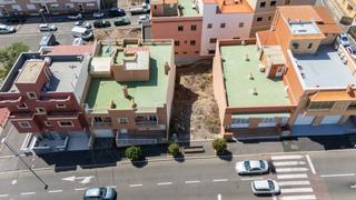 Terrain résidentiel à Calle calle benito pérez galdós, 46 46. Venta de terreno urbano benito perez galdós san isidrogranadilla