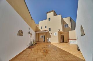 Maison jumelée à Calle de la herrería 27. Gran oportunidad en la aldea de san nicolás