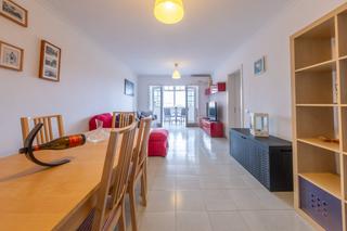 Appartement à Calle margaritas las 39. Piso en san agustín  bahía feliz. apto para la ric