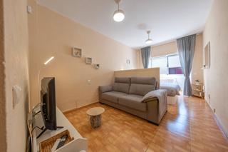 Miete Studiowohnung in Calle calle de tomás miller, 51 51. Estudio en las canteras