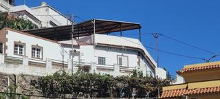 Chalet à Las cuevas 18. En venta casa con terraza y terrenos
