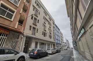 Appartement à Calle velarde, 18, las palmas de gran canaria, spain. Luminoso piso con garaje en guanarteme